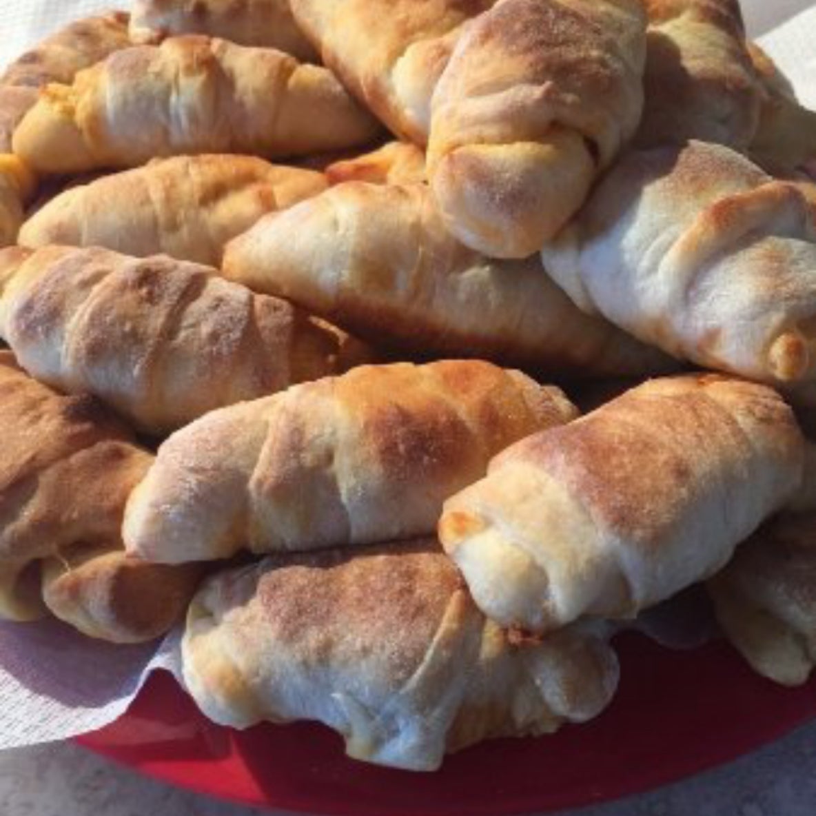 Ona rolls Jersey Giant Pizza